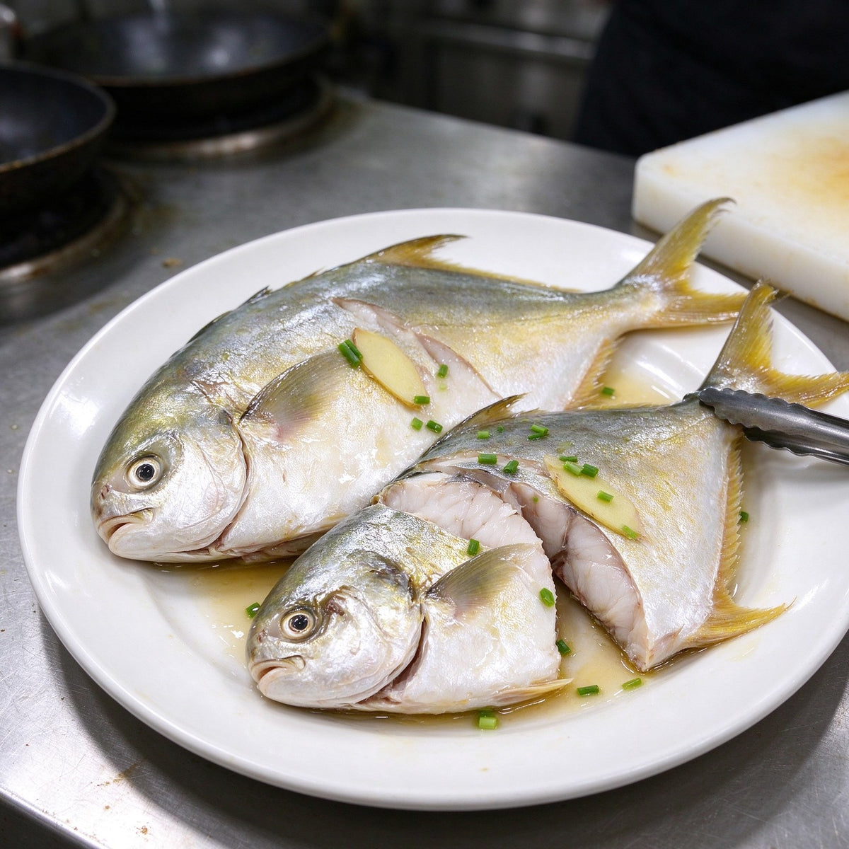 Fresh Whole Golden Pomfret - view 3